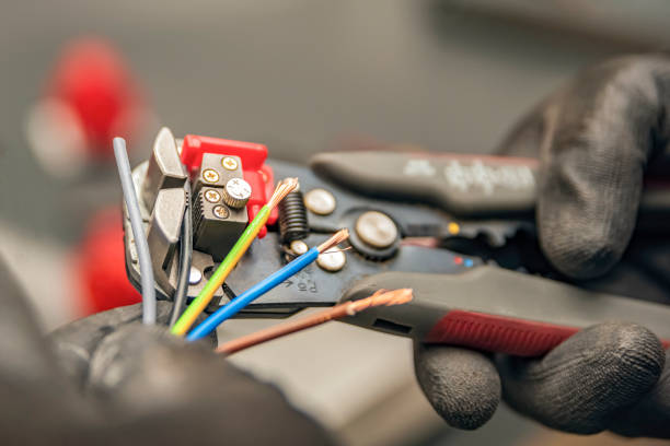 Best Local Electrician Companies  in Norwich, CT